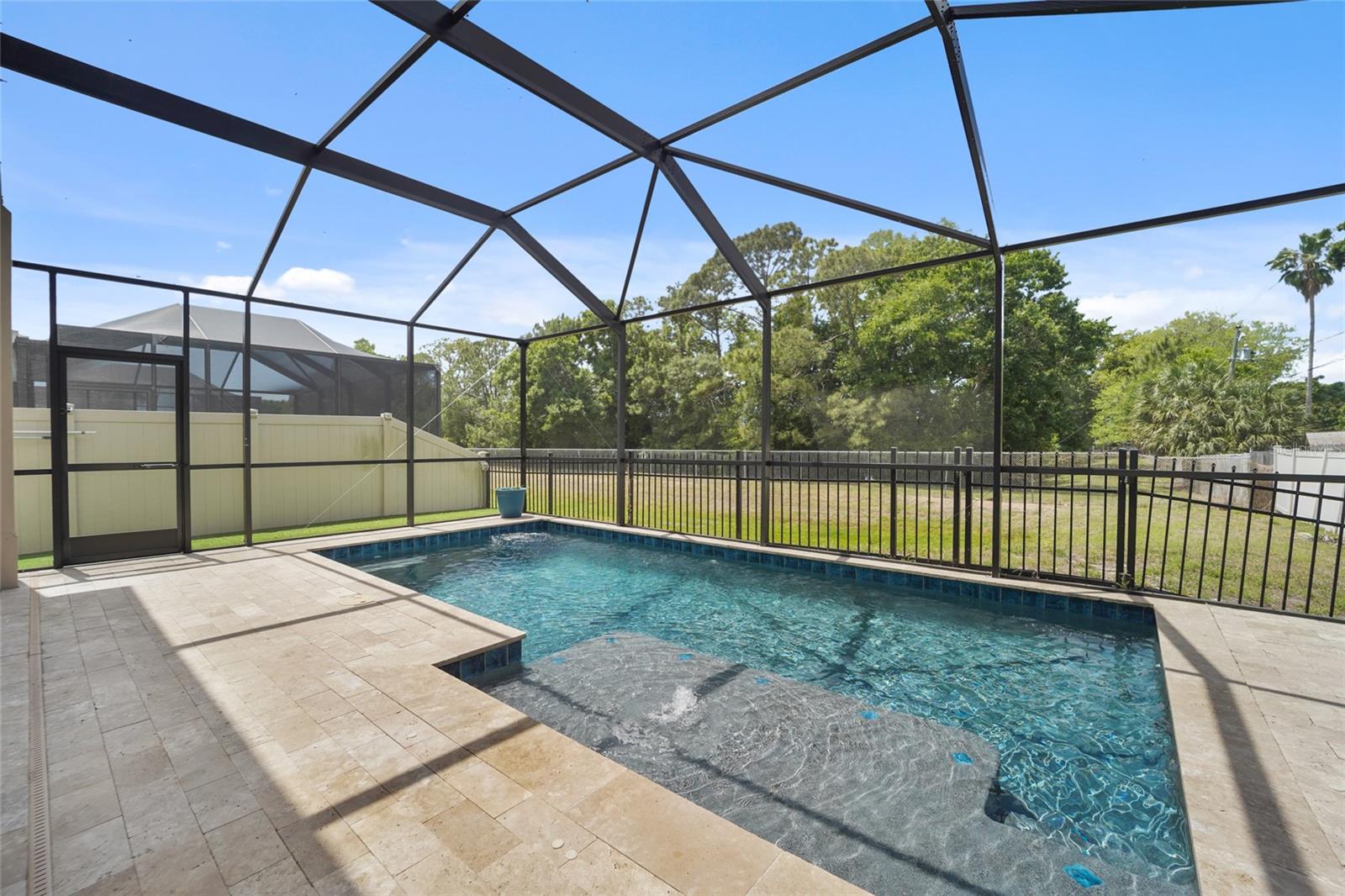 SEMINOLE GROVES - Residential