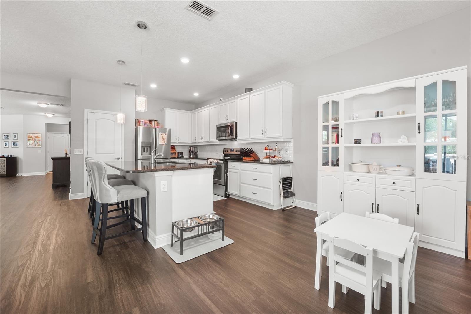 SEMINOLE GROVES - Residential