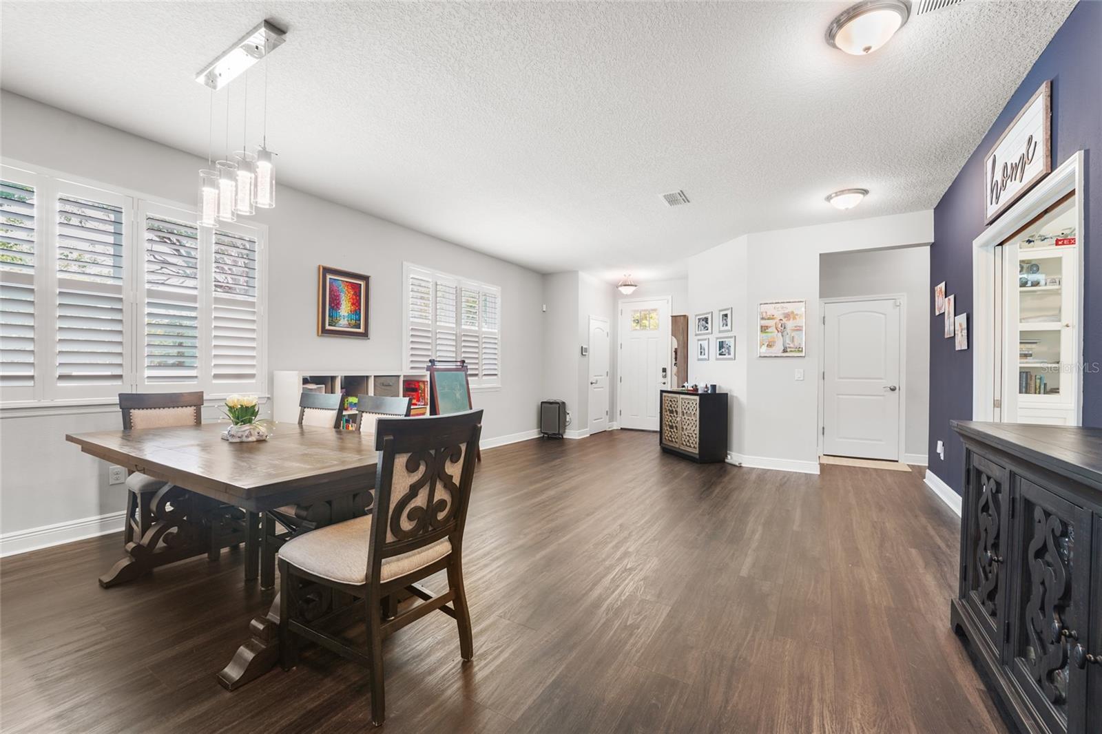 SEMINOLE GROVES - Residential