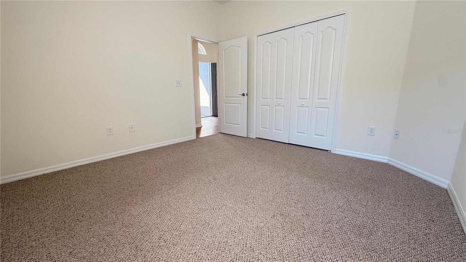 1643 BONITA BLUFF COURT