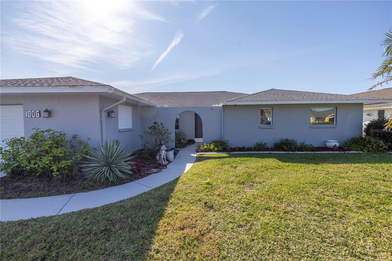 1006 PINE FOREST COURT