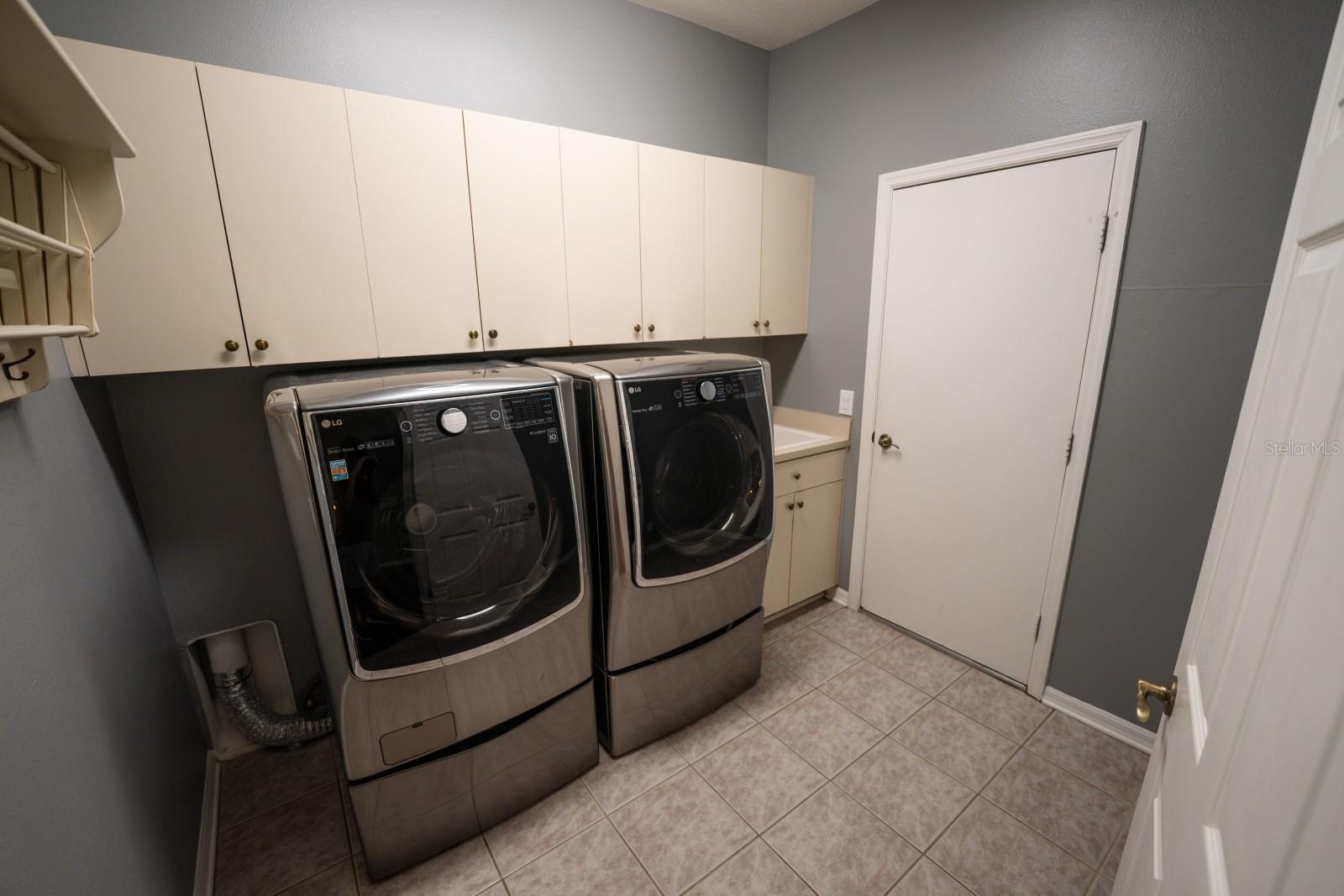 CORY LAKE ISLES PH 3 UNIT 1 - Residential Lease