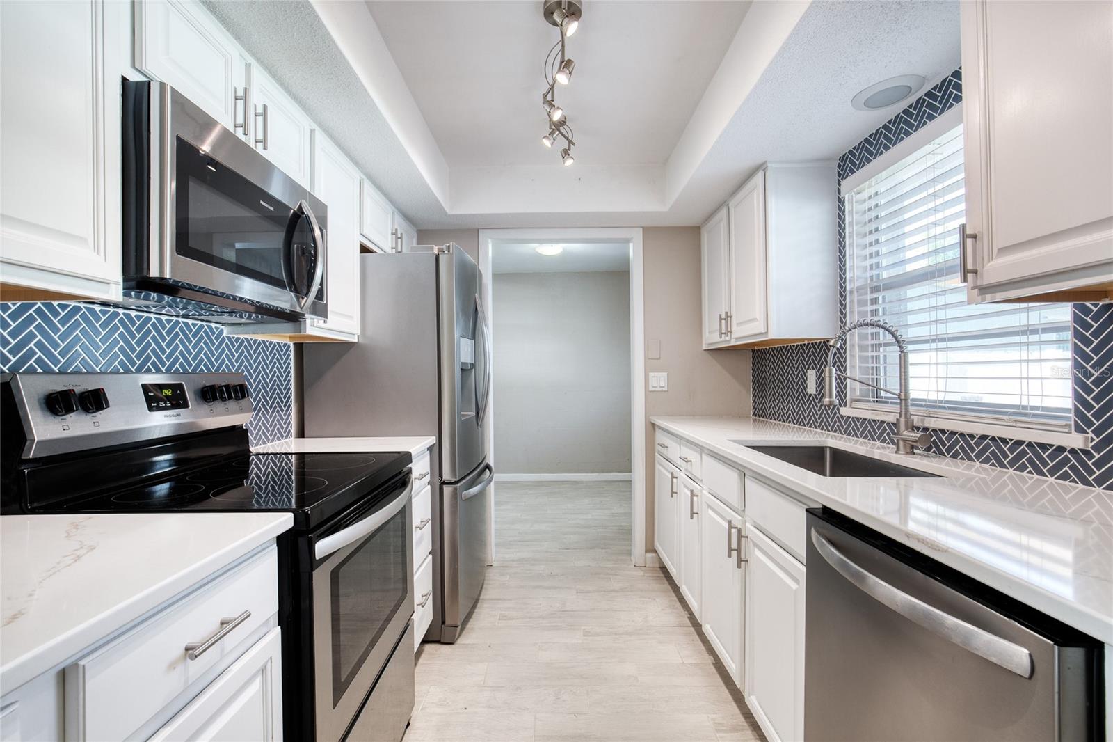 RIVOCHAN - Residential