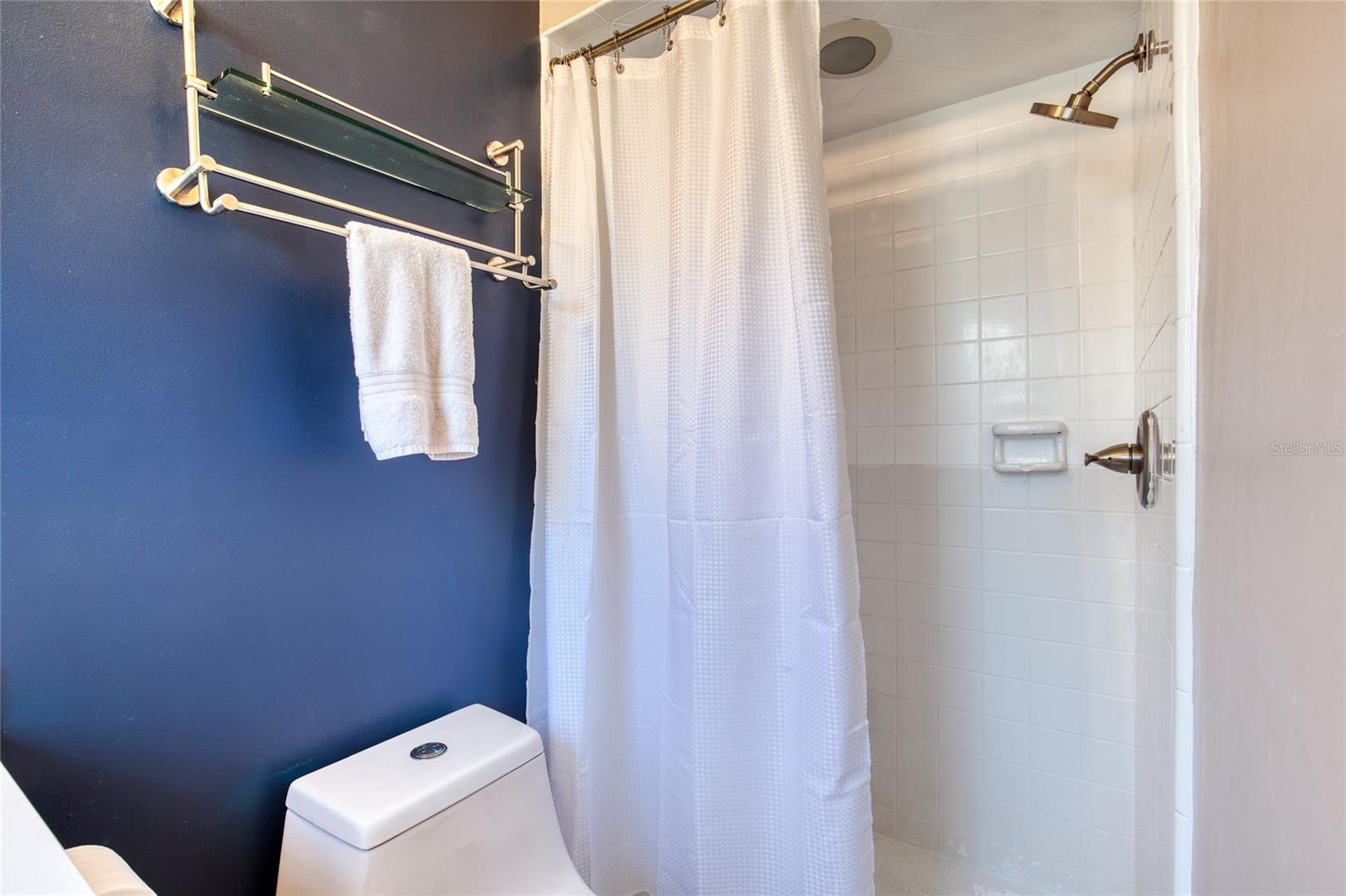 RIVOCHAN - Residential