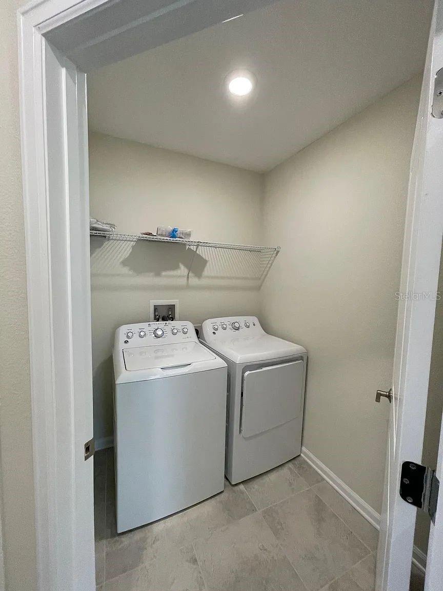 CHAMPIONSGATE CONDO PH 5 - Residential