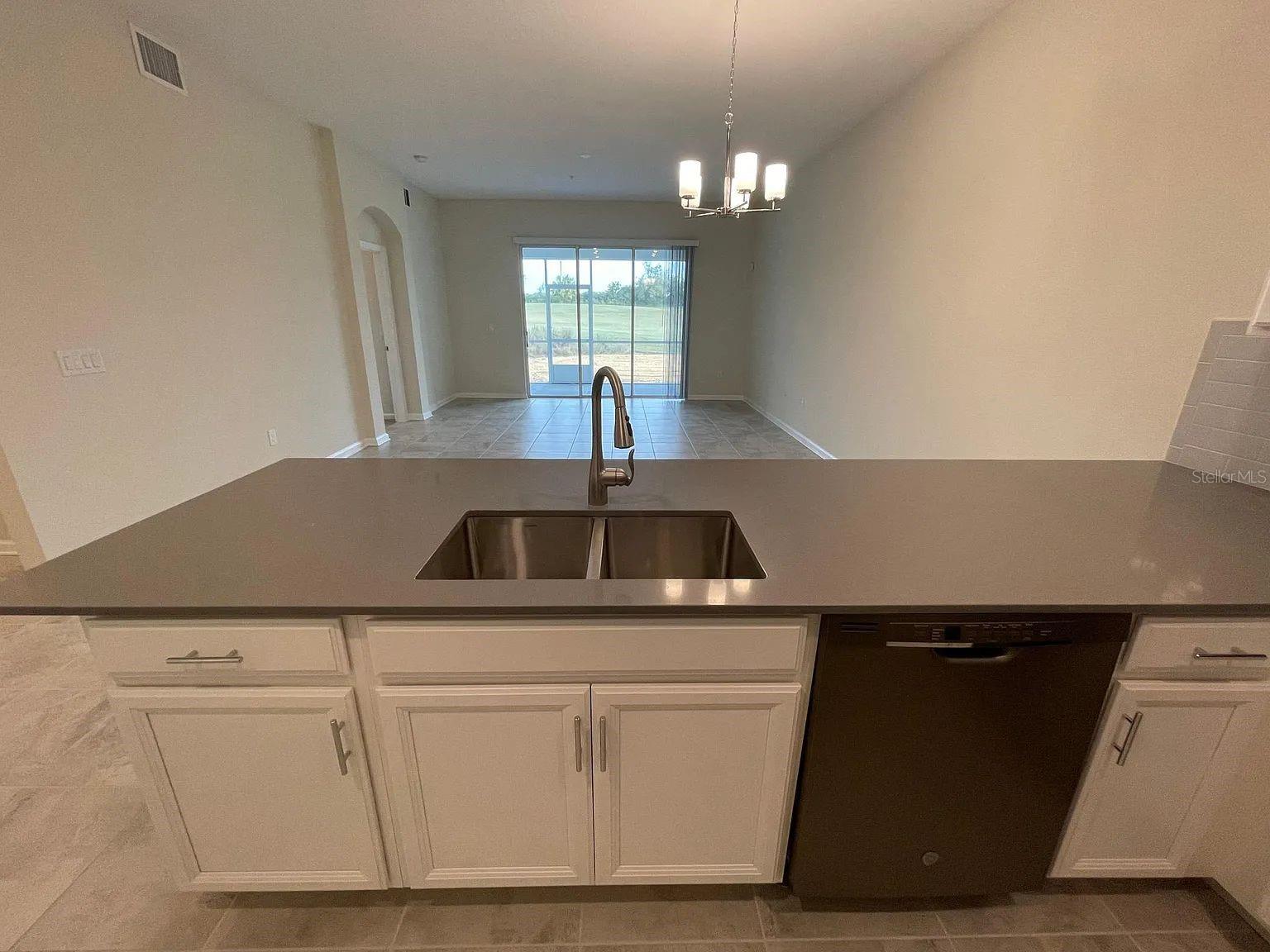 CHAMPIONSGATE CONDO PH 5 - Residential