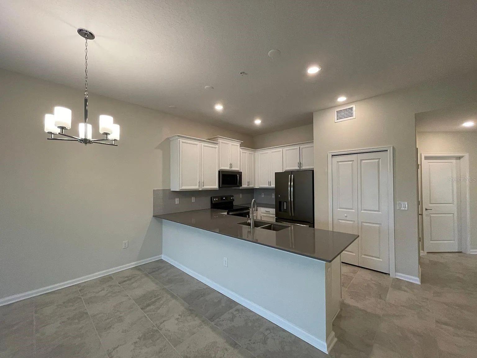 CHAMPIONSGATE CONDO PH 5 - Residential