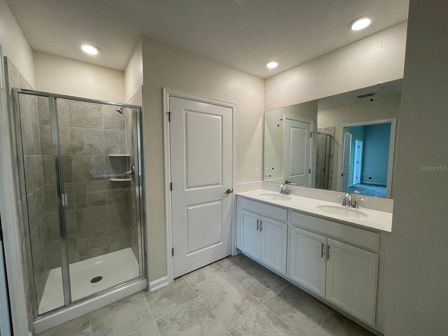 CHAMPIONSGATE CONDO PH 5 - Residential