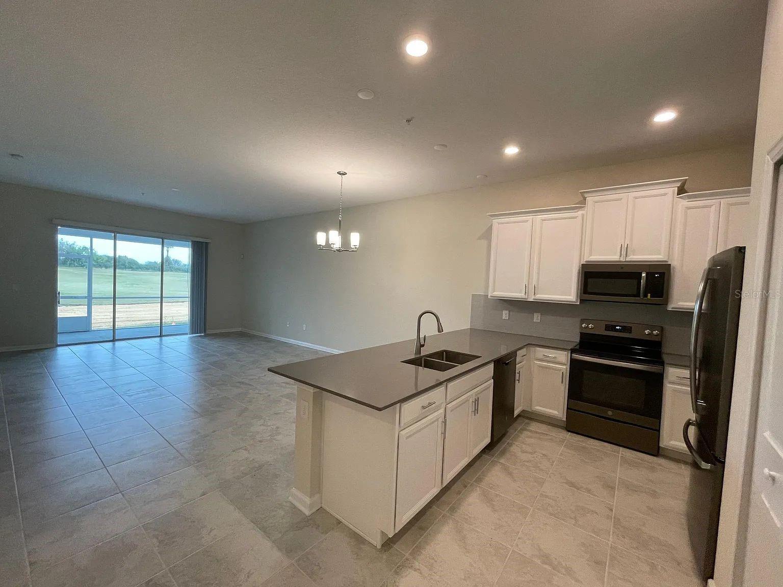 CHAMPIONSGATE CONDO PH 5 - Residential