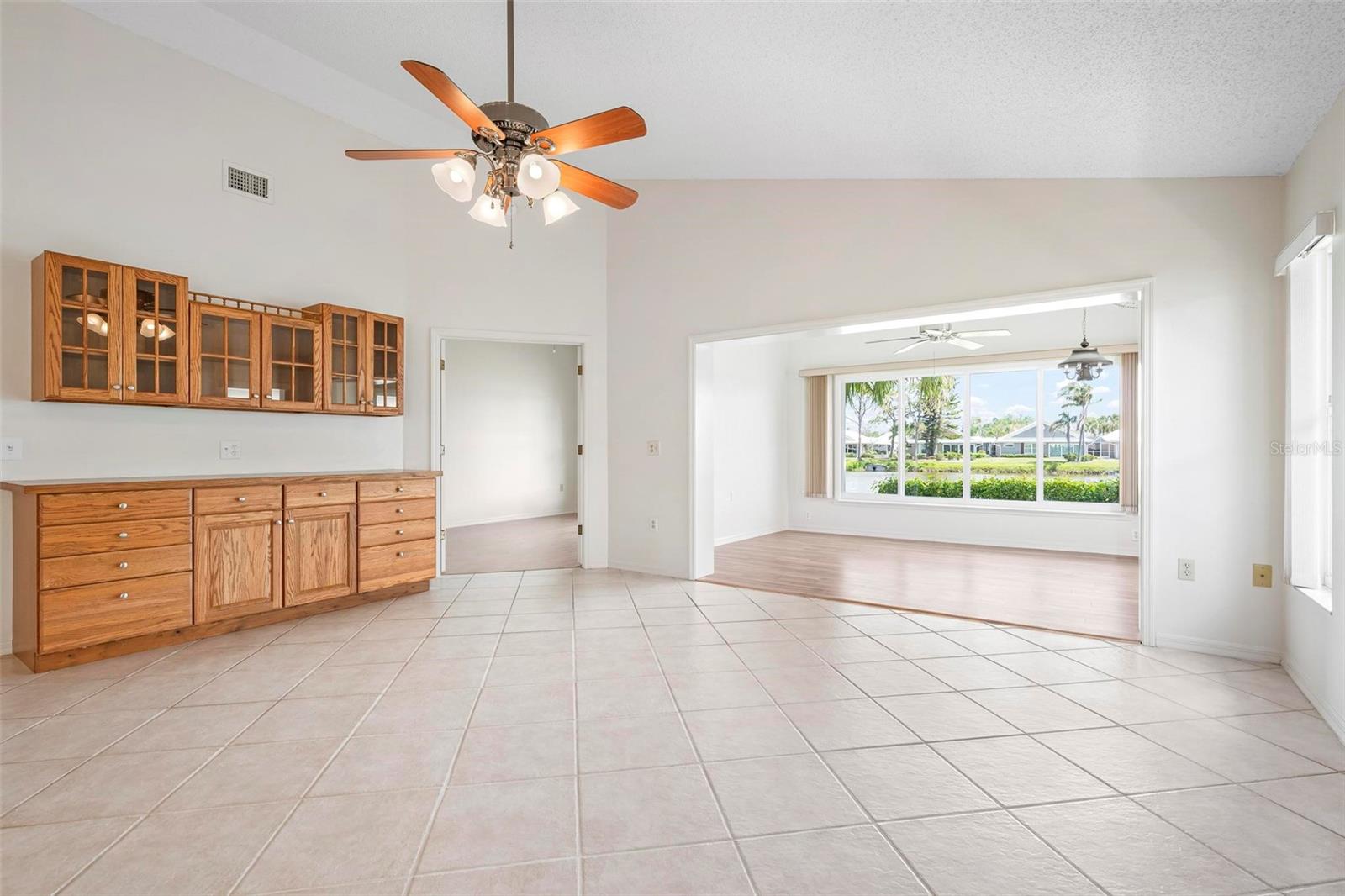 HARRINGTON LAKE - Residential Lease