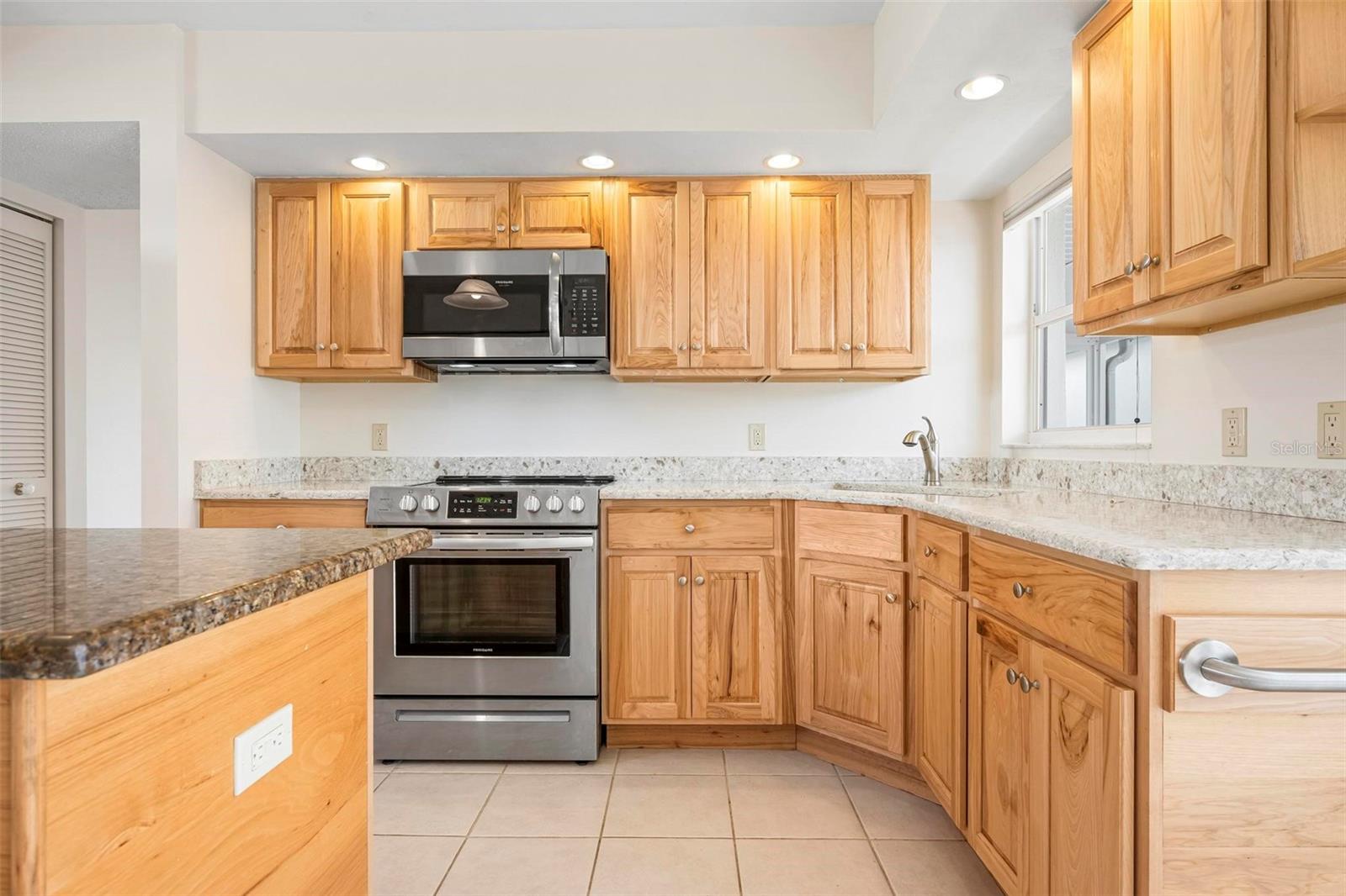 HARRINGTON LAKE - Residential Lease