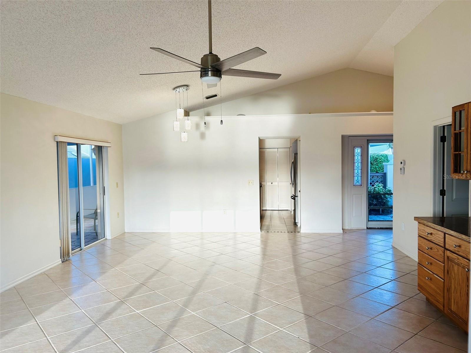 HARRINGTON LAKE - Residential Lease