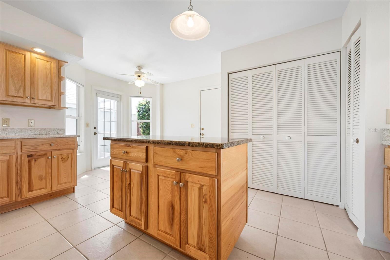 HARRINGTON LAKE - Residential Lease