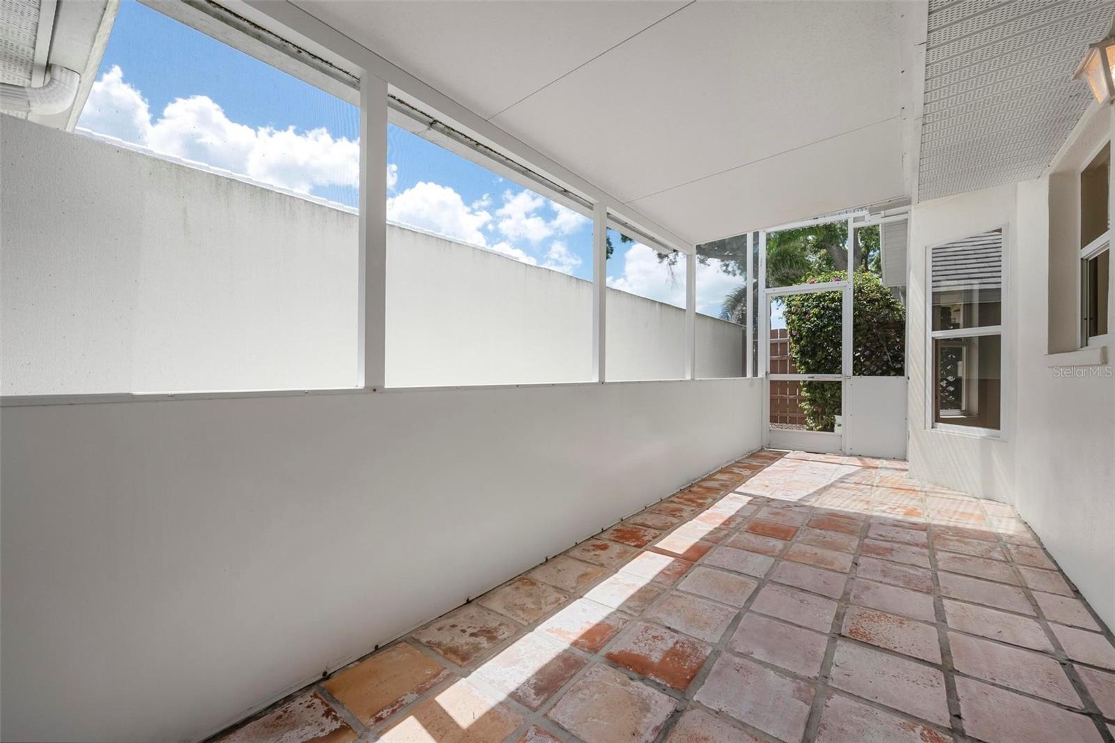 HARRINGTON LAKE - Residential Lease