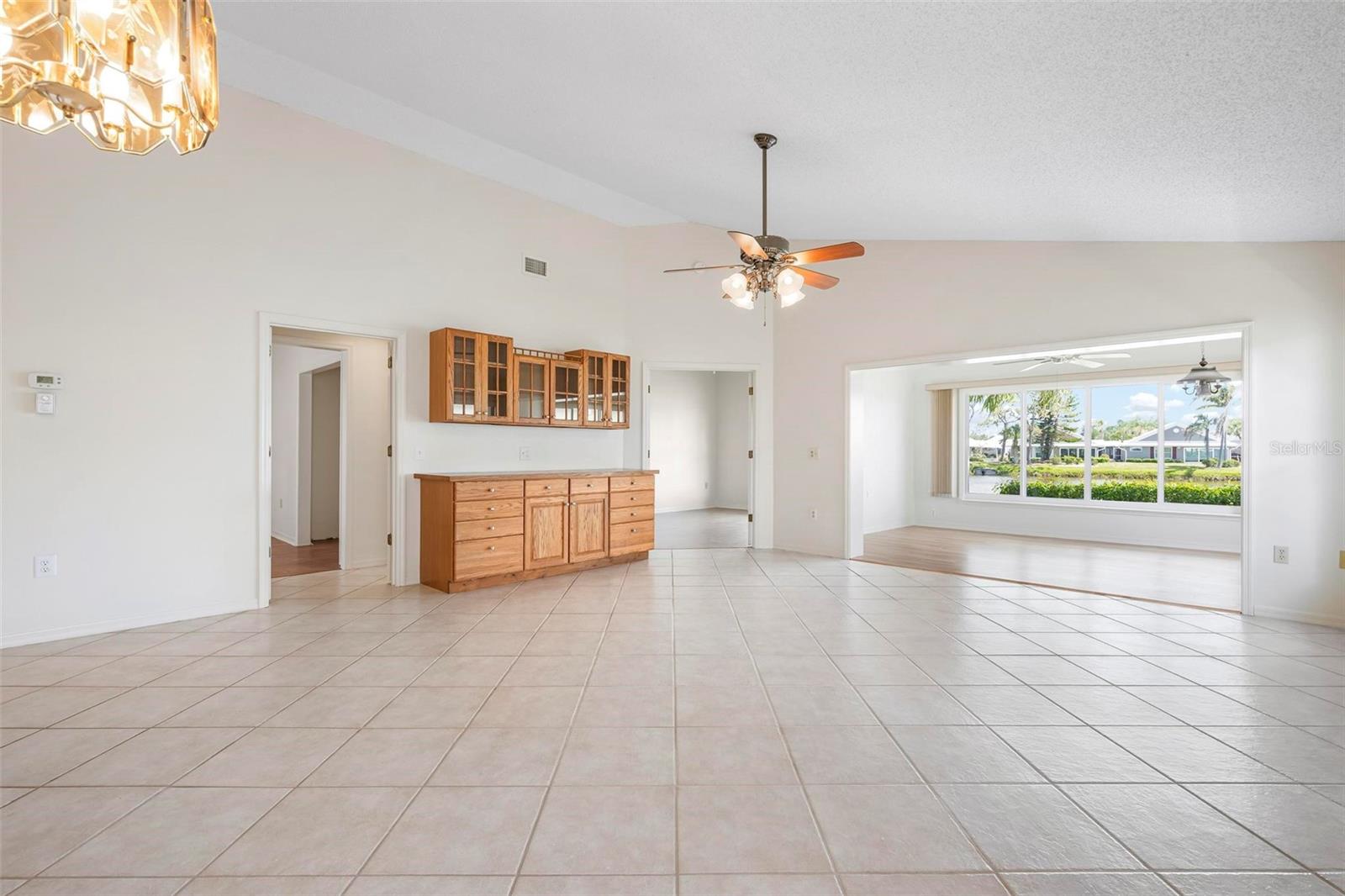 HARRINGTON LAKE - Residential Lease