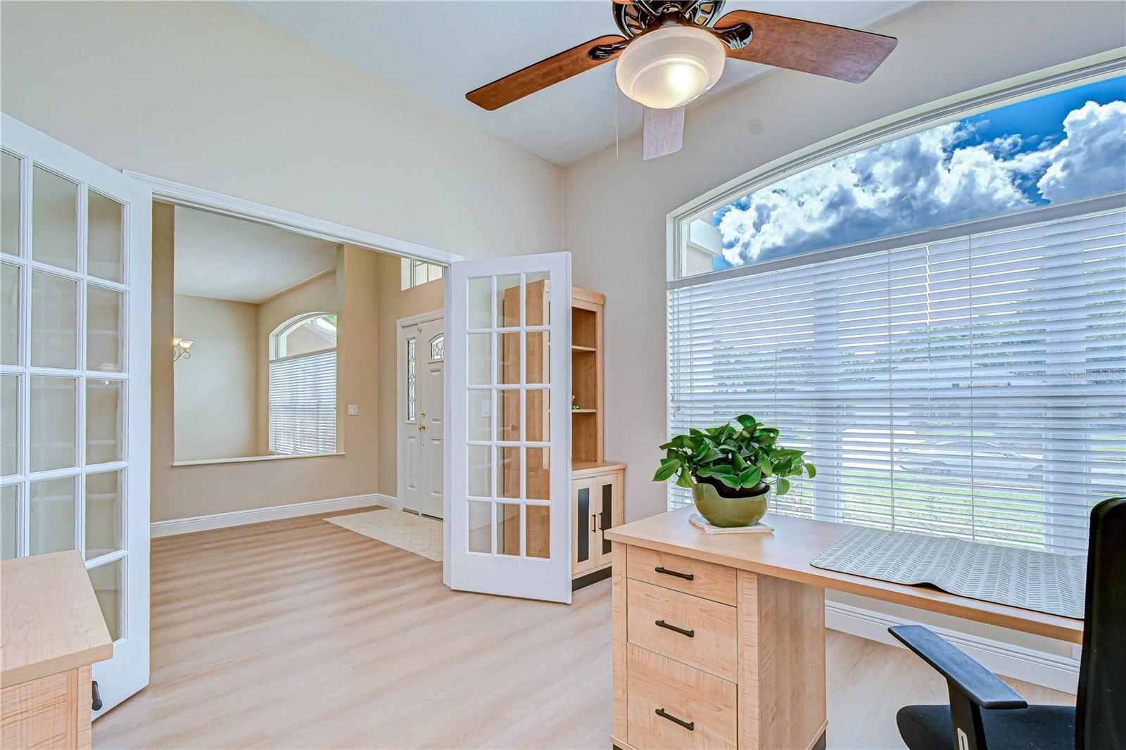 COLONIAL OAKS - Residential