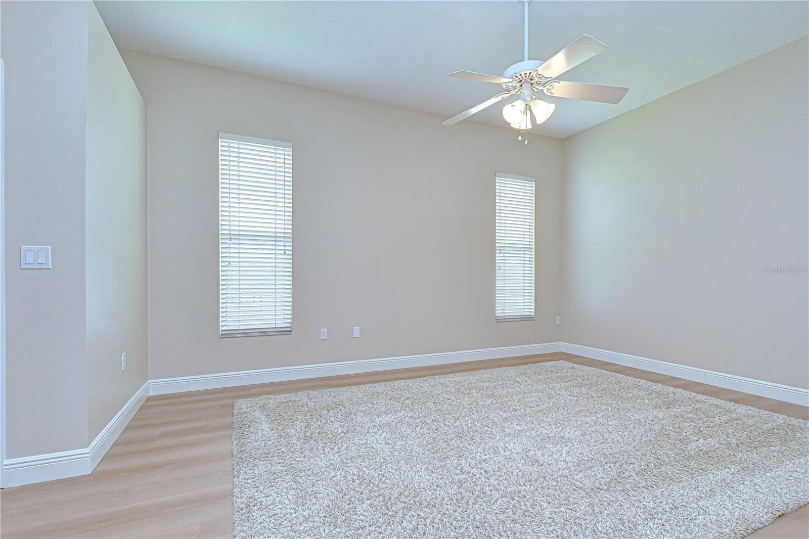 COLONIAL OAKS - Residential