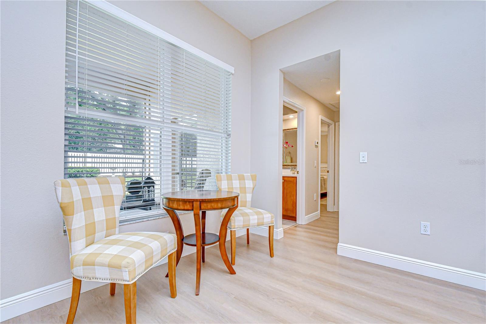 COLONIAL OAKS - Residential