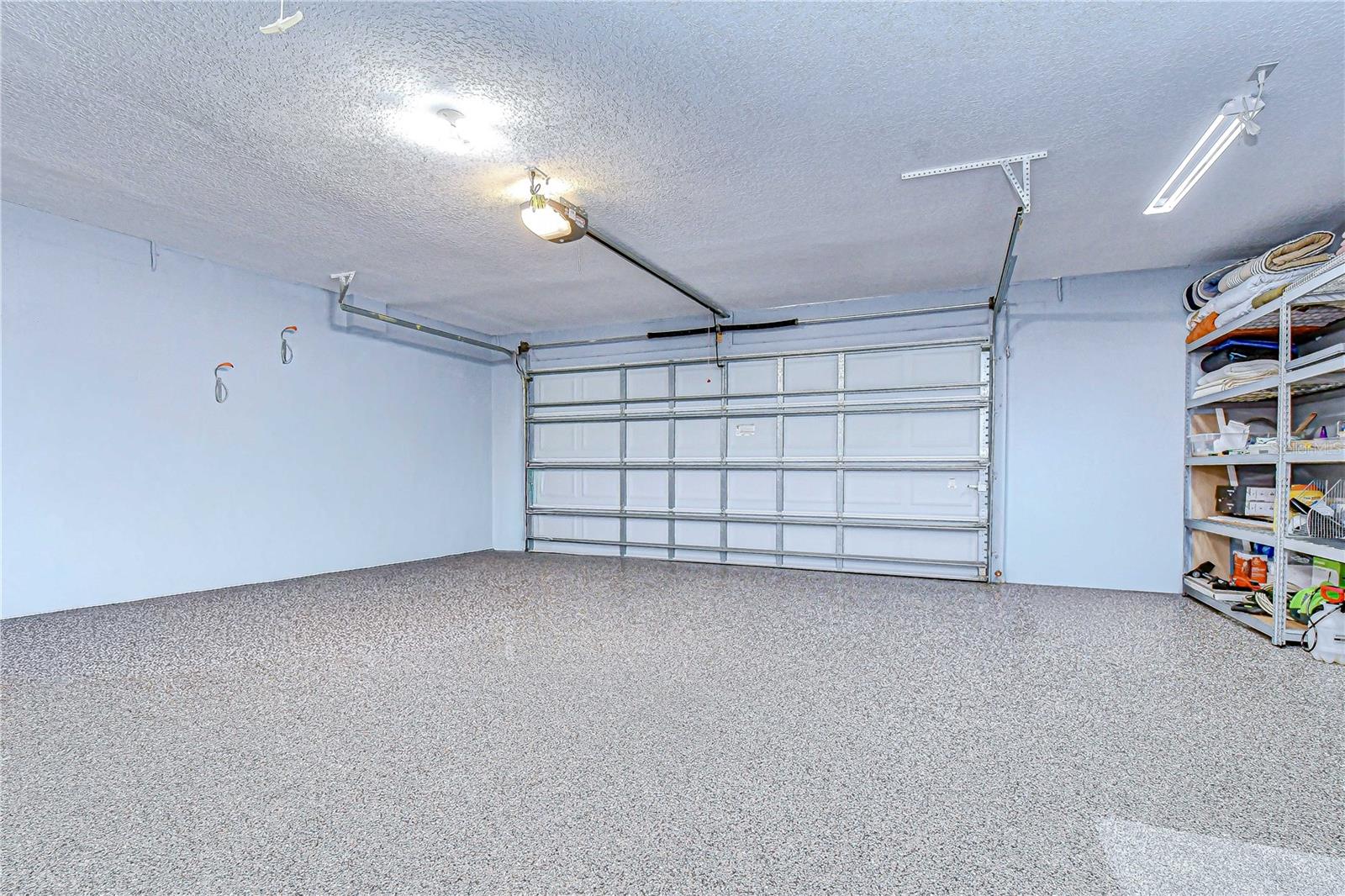 COLONIAL OAKS - Residential