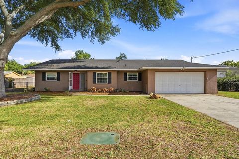 Photo of 310 Keystone Road, Auburndale, FL 33823 (MLS # L4961789)