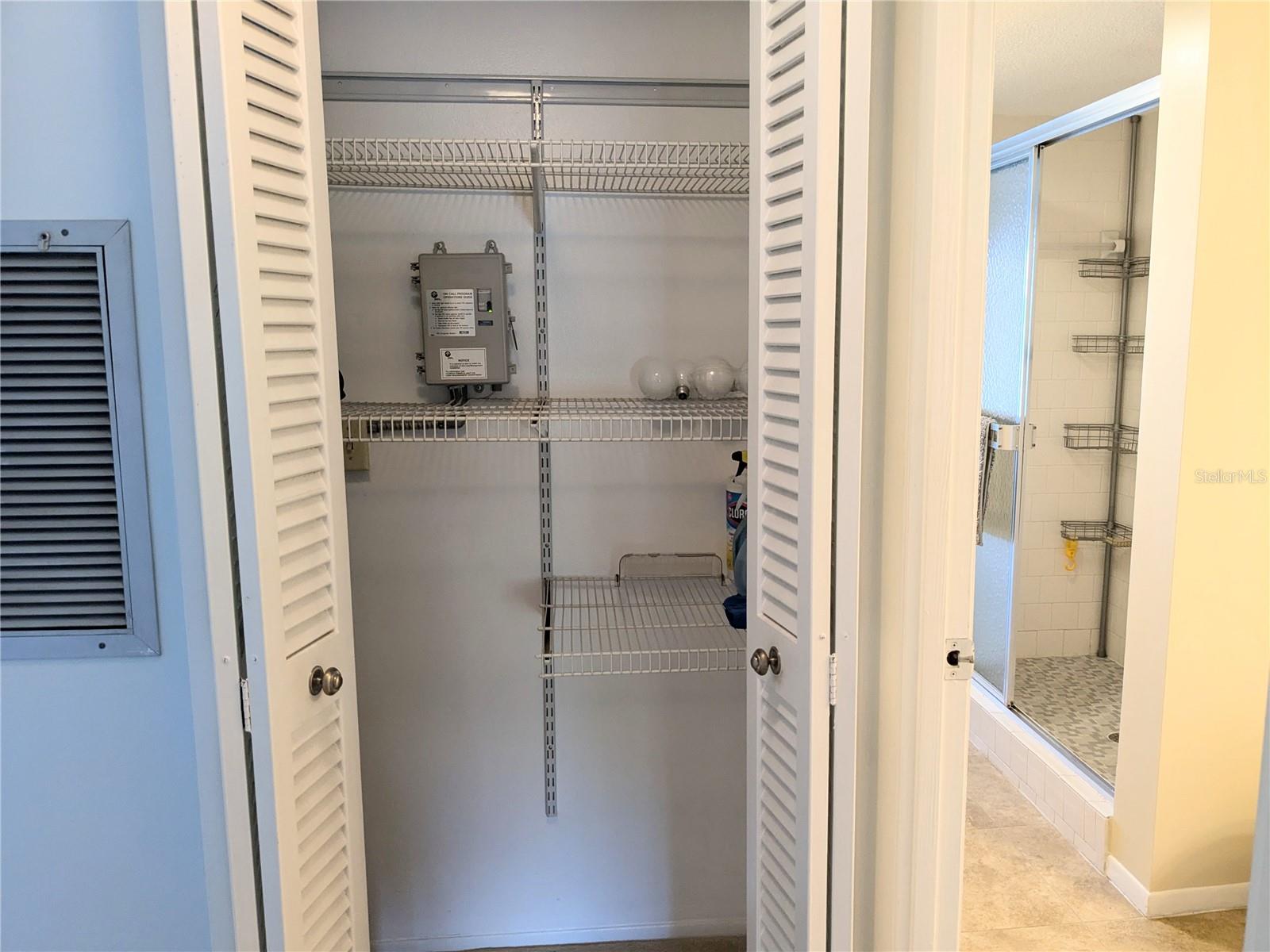 BAYSHORE ON THE LAKE APTS II SEC 1 - Residential Lease