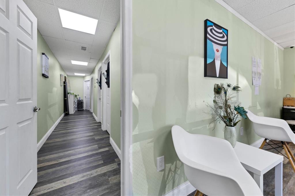 TAMPAS NORTH SIDE COUNTRY CLU - Commercial Sale