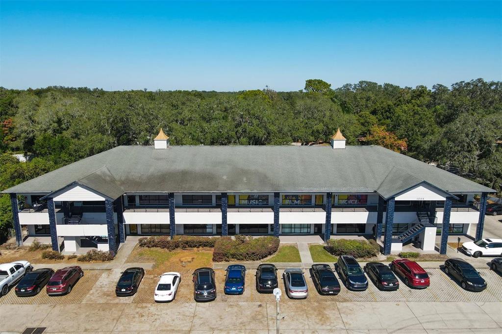 TAMPAS NORTH SIDE COUNTRY CLU - Commercial Sale