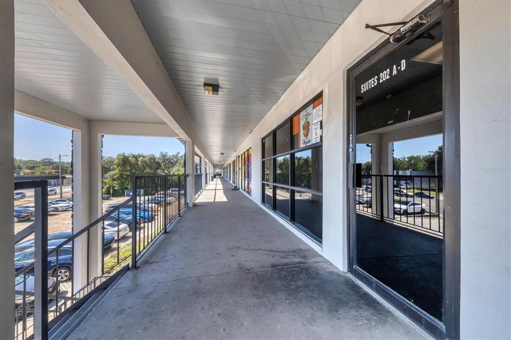 TAMPAS NORTH SIDE COUNTRY CLU - Commercial Sale