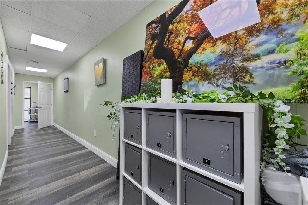 TAMPAS NORTH SIDE COUNTRY CLU - Commercial Sale