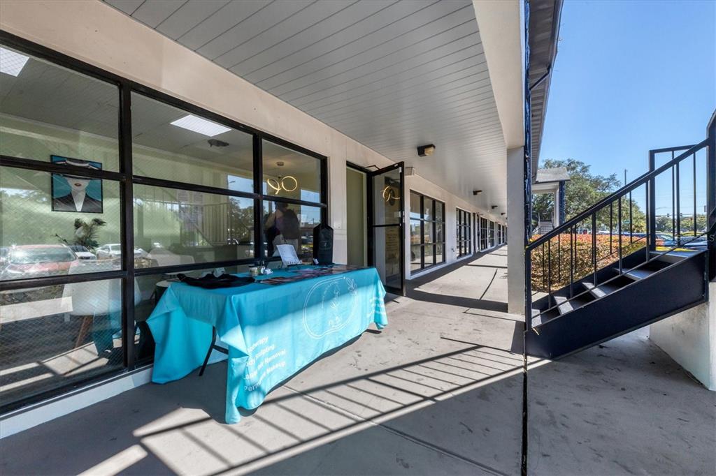 TAMPAS NORTH SIDE COUNTRY CLU - Commercial Sale