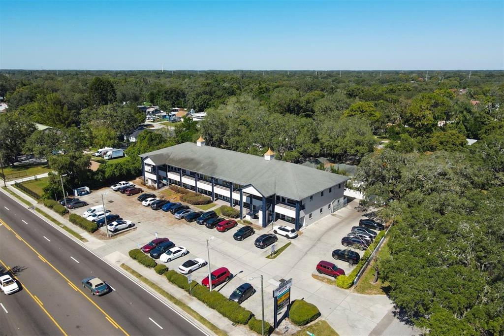TAMPAS NORTH SIDE COUNTRY CLU - Commercial Sale