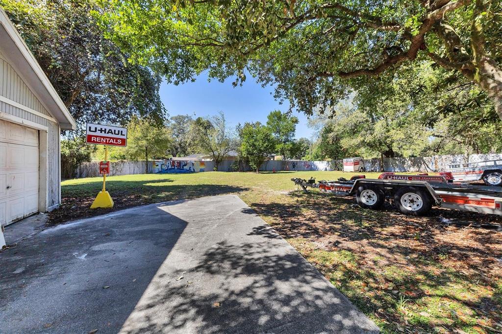 TAMPAS NORTH SIDE COUNTRY CLU - Commercial Sale