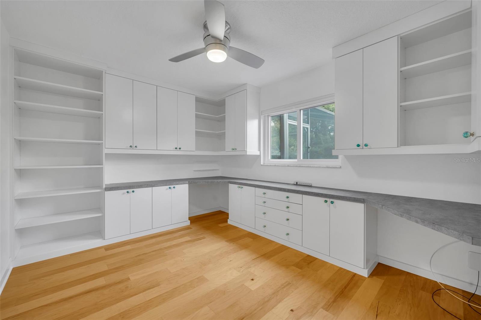 WINTER WOODS UNIT 03 - Residential