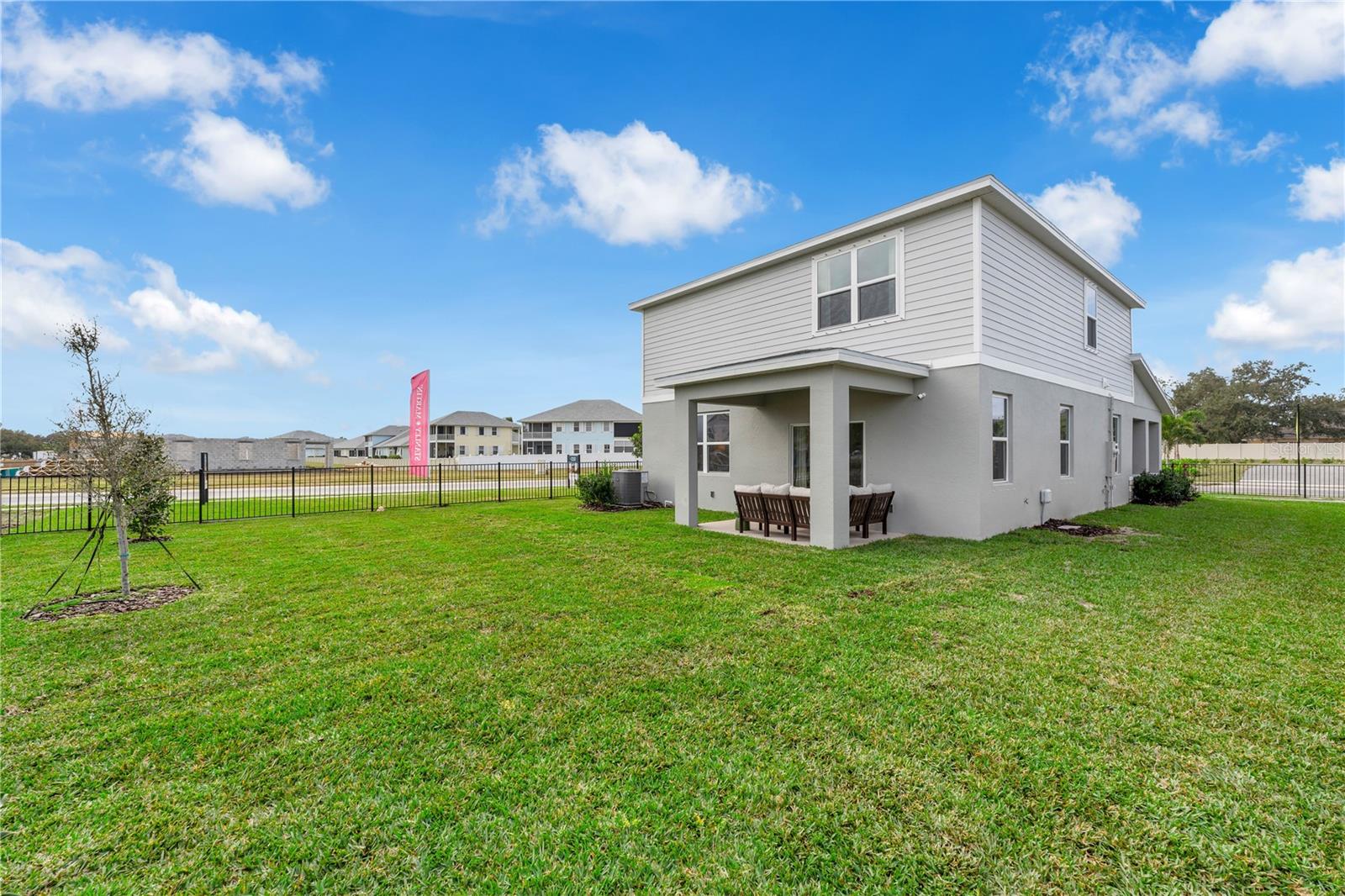 AVALON PARK TAVARES - Residential