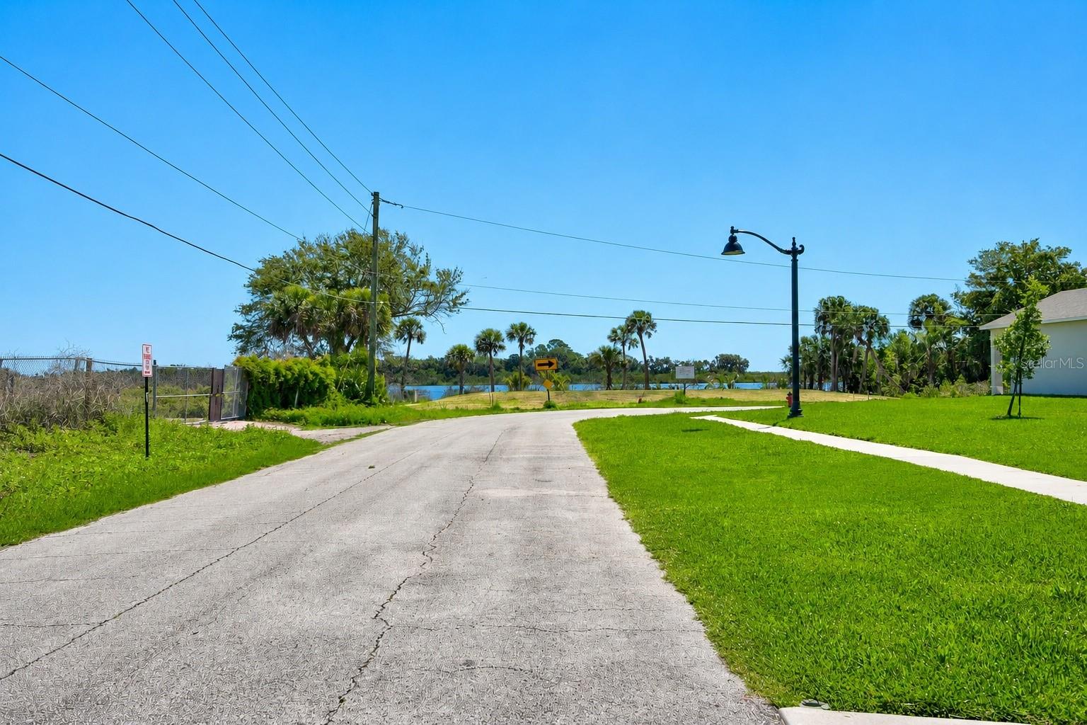RIVERFRONT ESTATES SOUTH - Residential