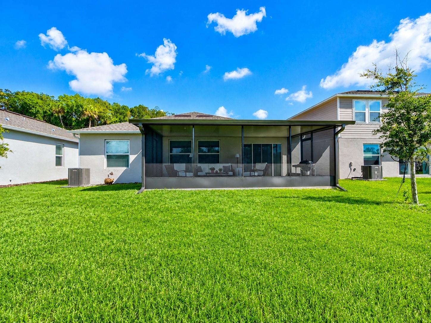 RIVERFRONT ESTATES SOUTH - Residential