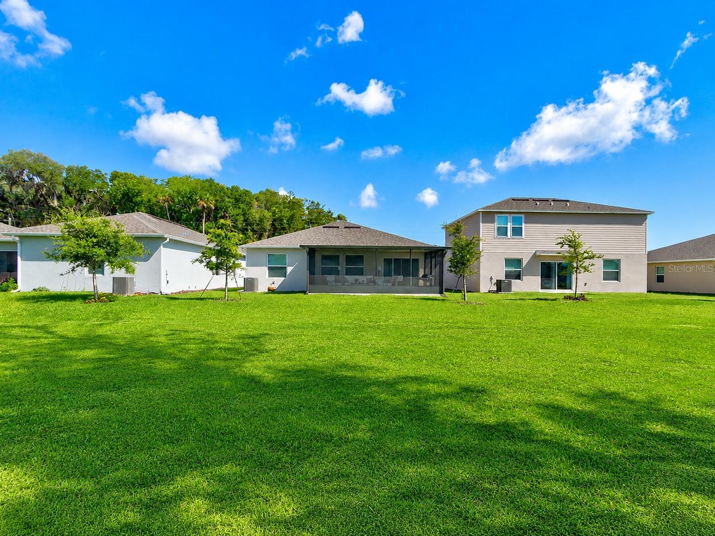 RIVERFRONT ESTATES SOUTH - Residential