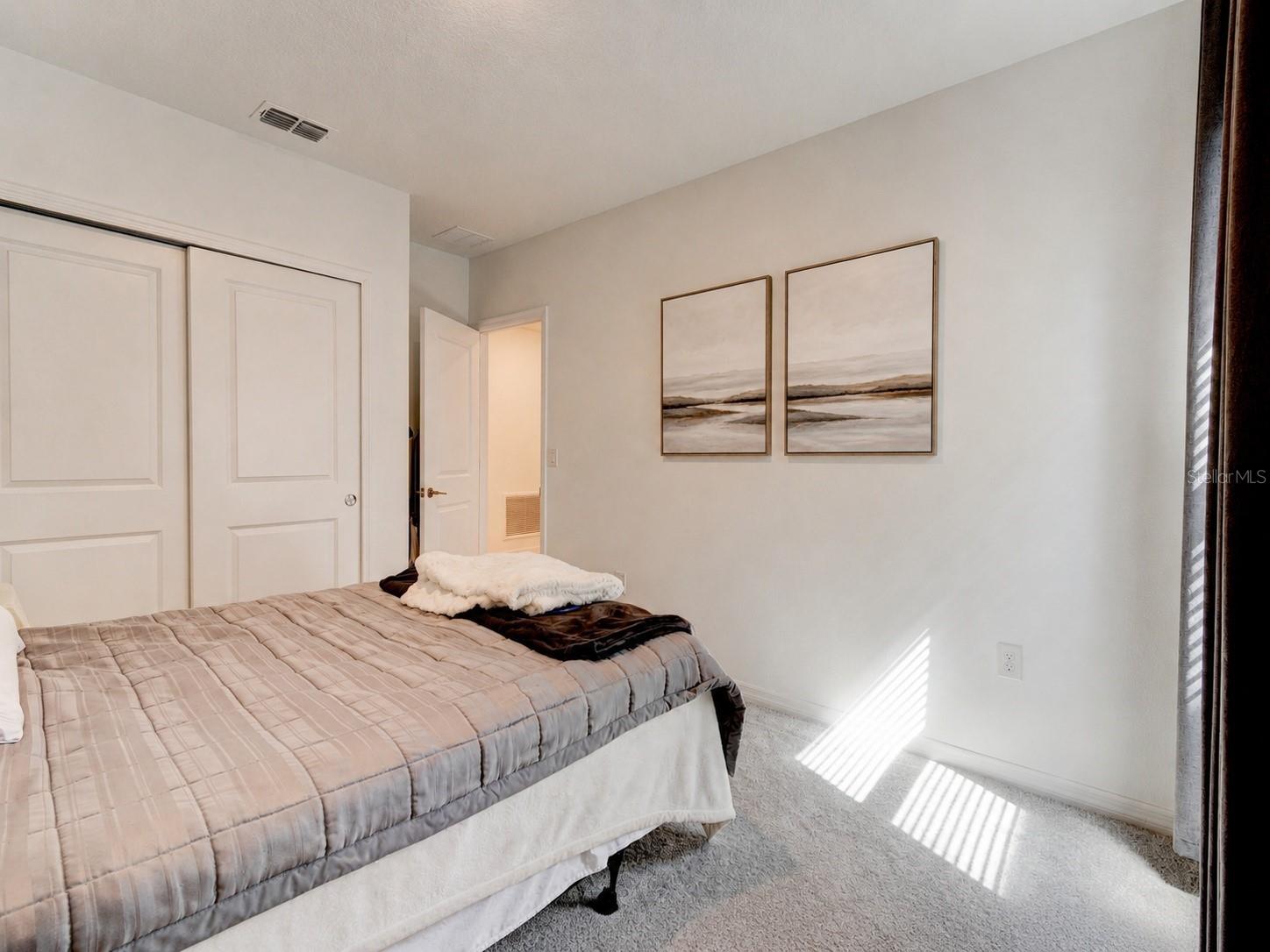 RIVERFRONT ESTATES SOUTH - Residential