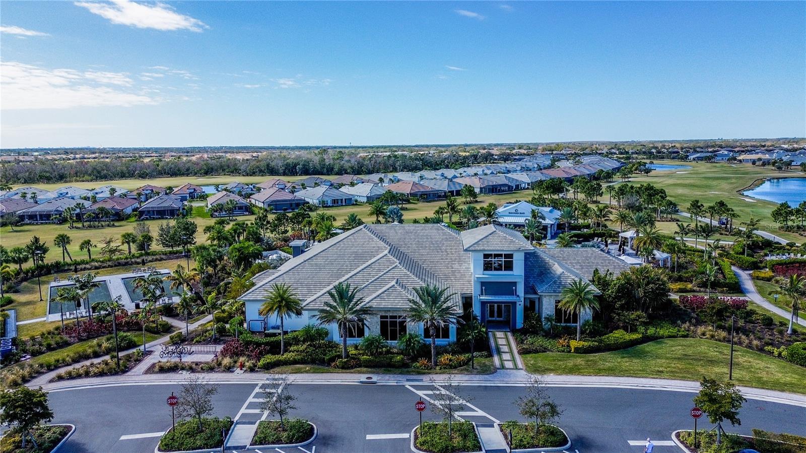 AZARIO ESPLANADE PH V - Residential