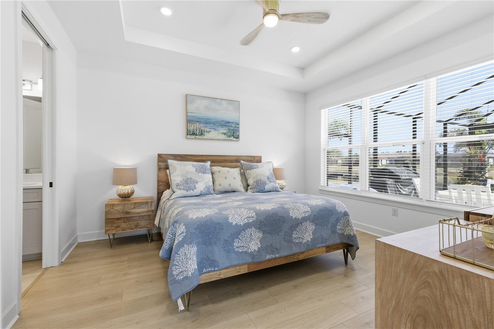 AZARIO ESPLANADE PH V - Residential