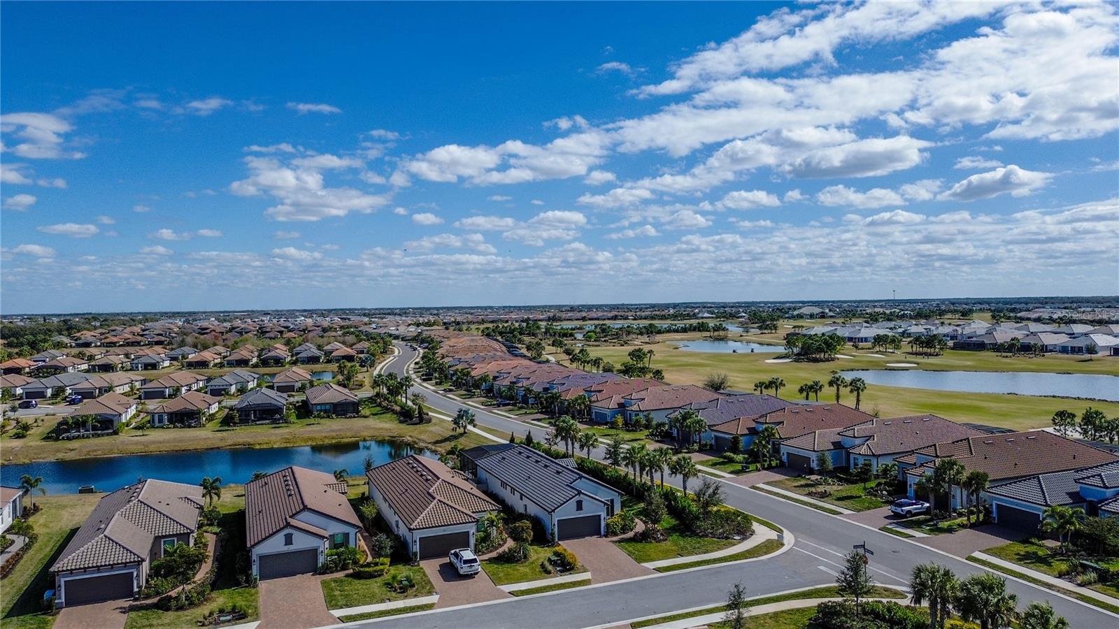 AZARIO ESPLANADE PH V - Residential