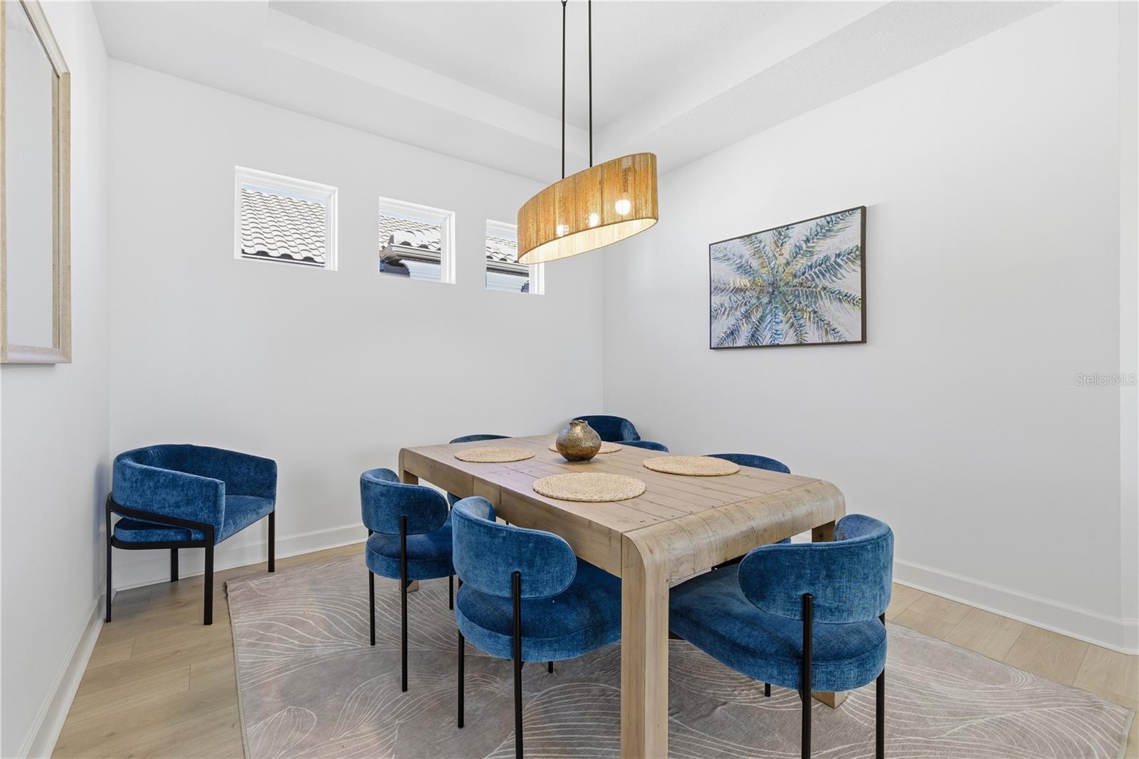 AZARIO ESPLANADE PH V - Residential