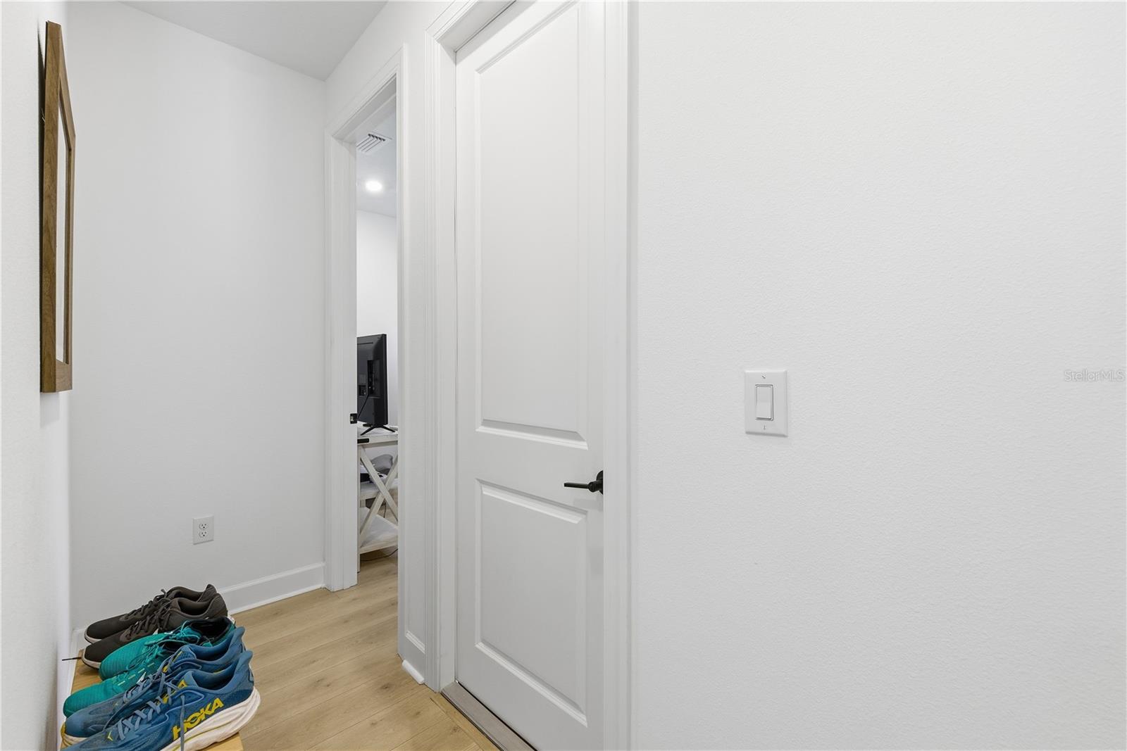 AZARIO ESPLANADE PH V - Residential