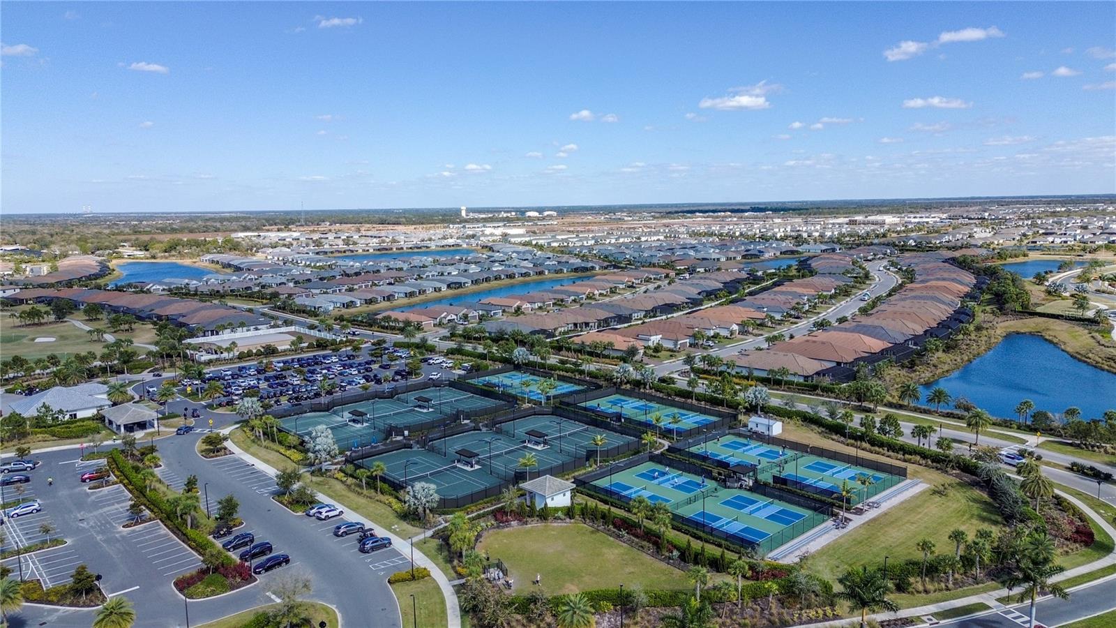 AZARIO ESPLANADE PH V - Residential