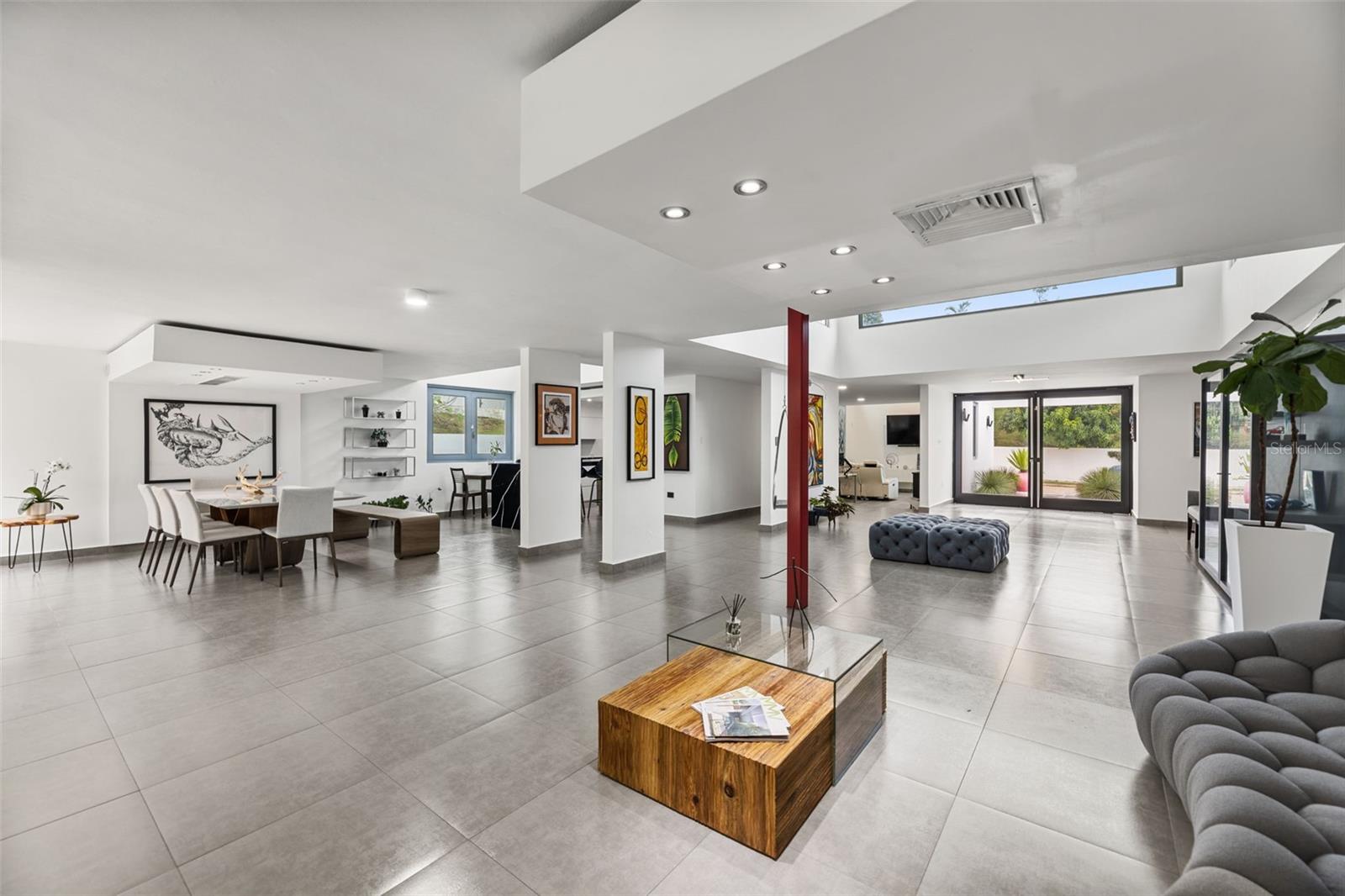 CERRO REAL - Residential Lease