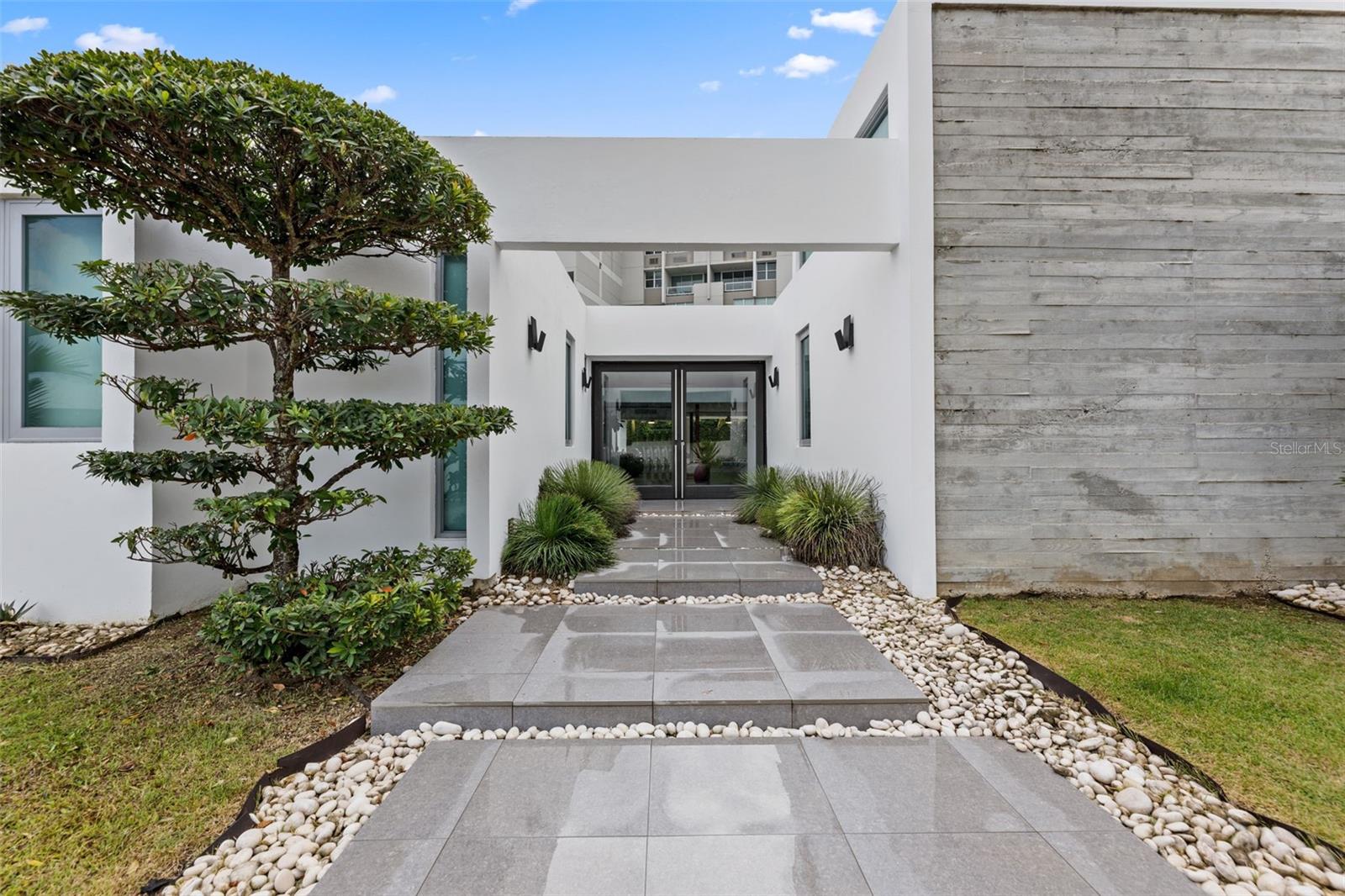 CERRO REAL - Residential Lease