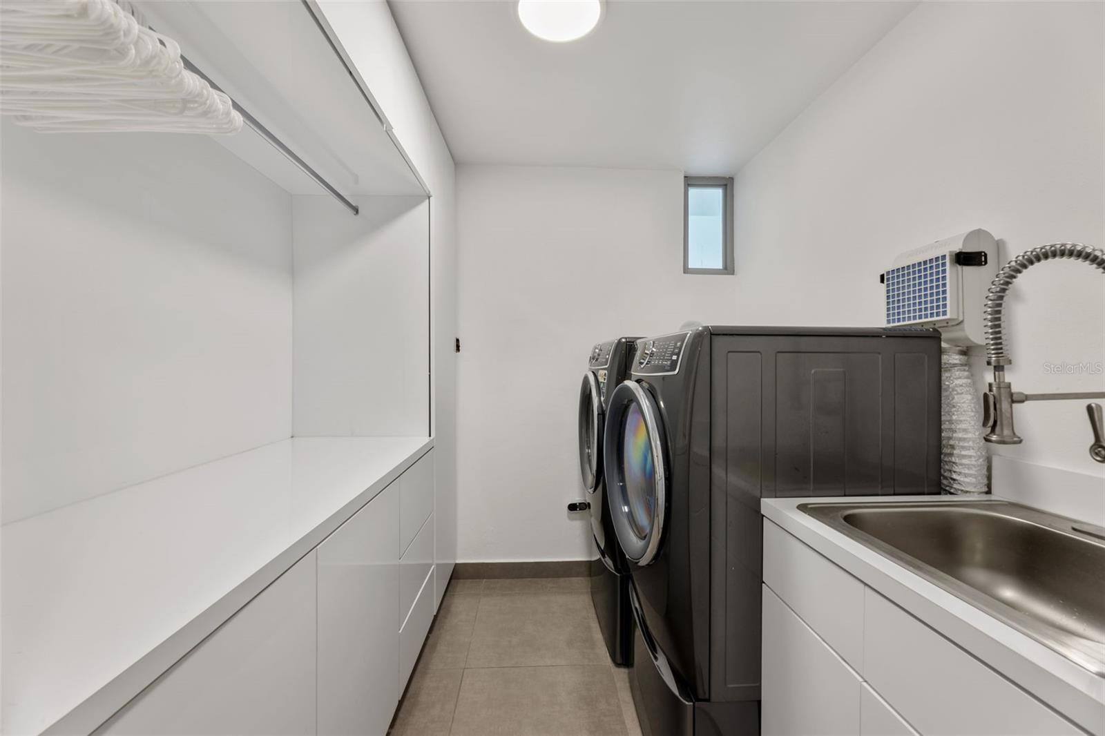 CERRO REAL - Residential Lease