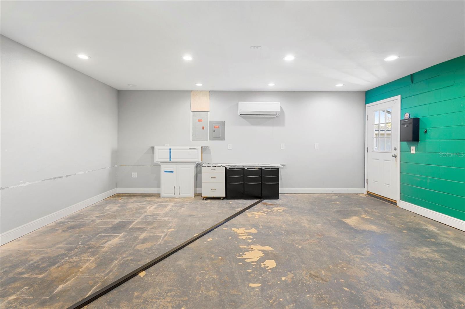 DELTONA LAKES UNIT 40 - Residential