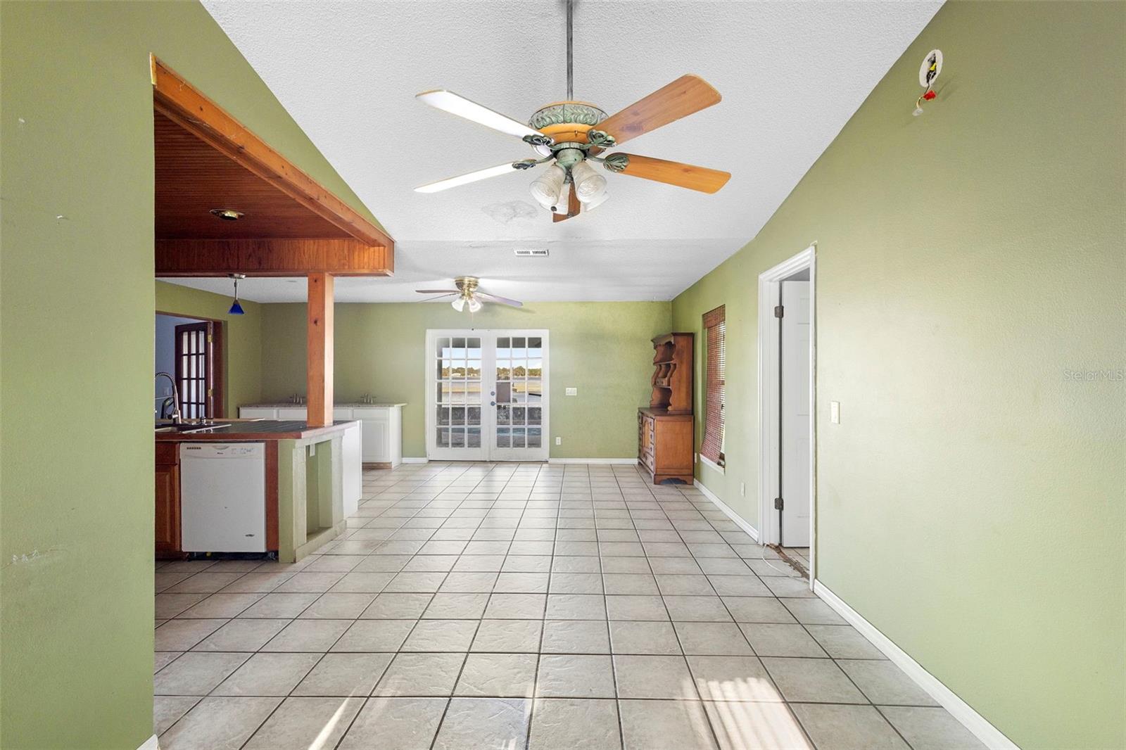 DELTONA LAKES UNIT 40 - Residential