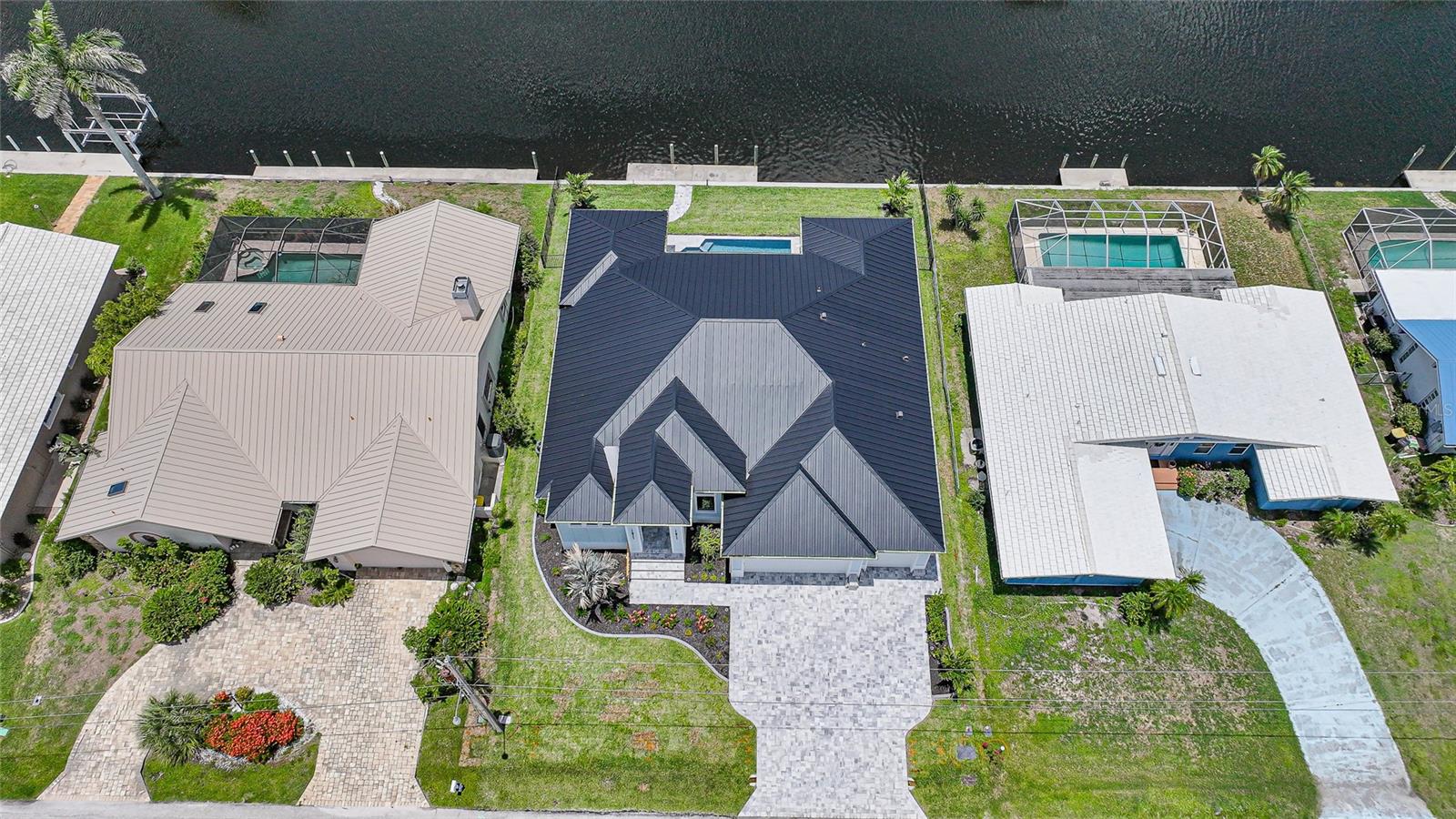 2815 CORAL WAY